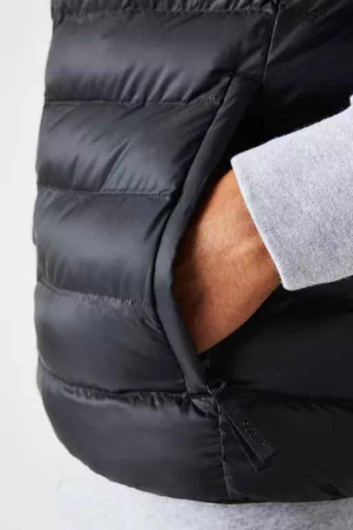 DOUDOUNE HOMME LACOSTE SANS MANCHE DÉPERLANTE