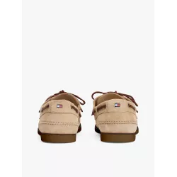 Chaussures bateau en daim