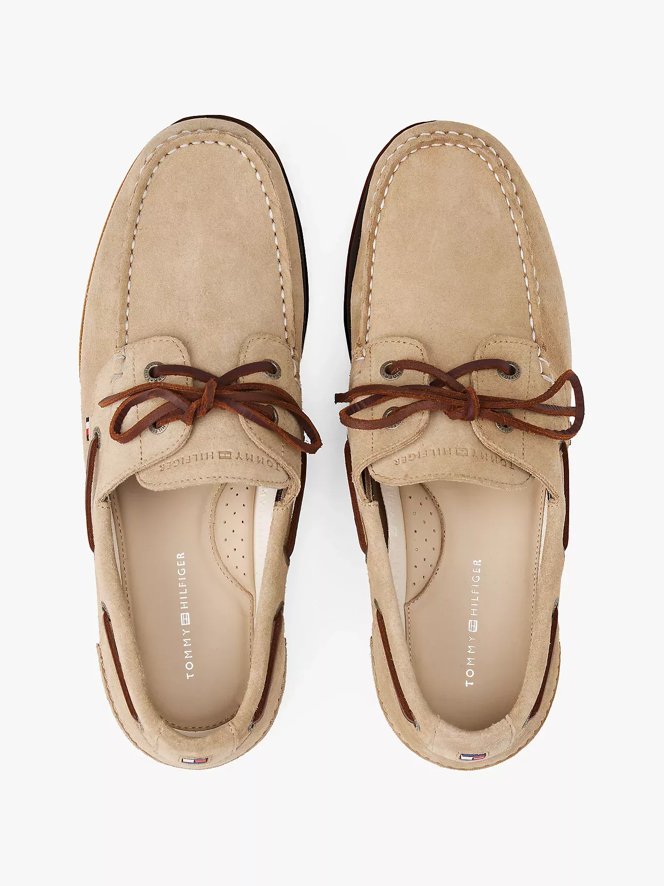 Chaussures bateau en daim