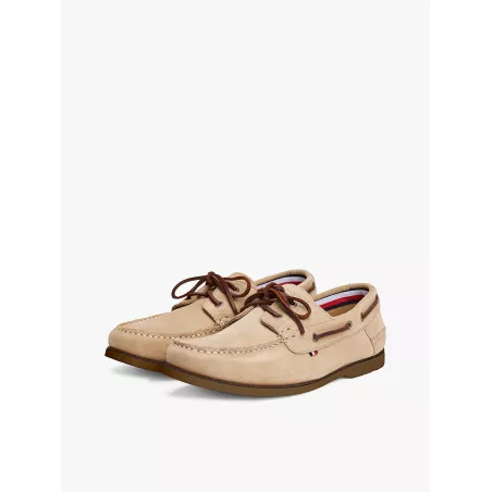 Chaussures bateau en daim