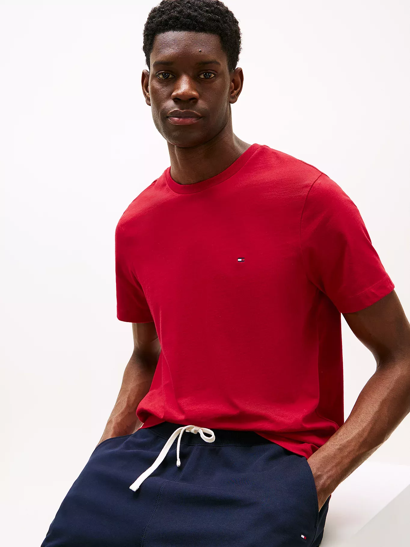 T-shirt à drapeau brodé
