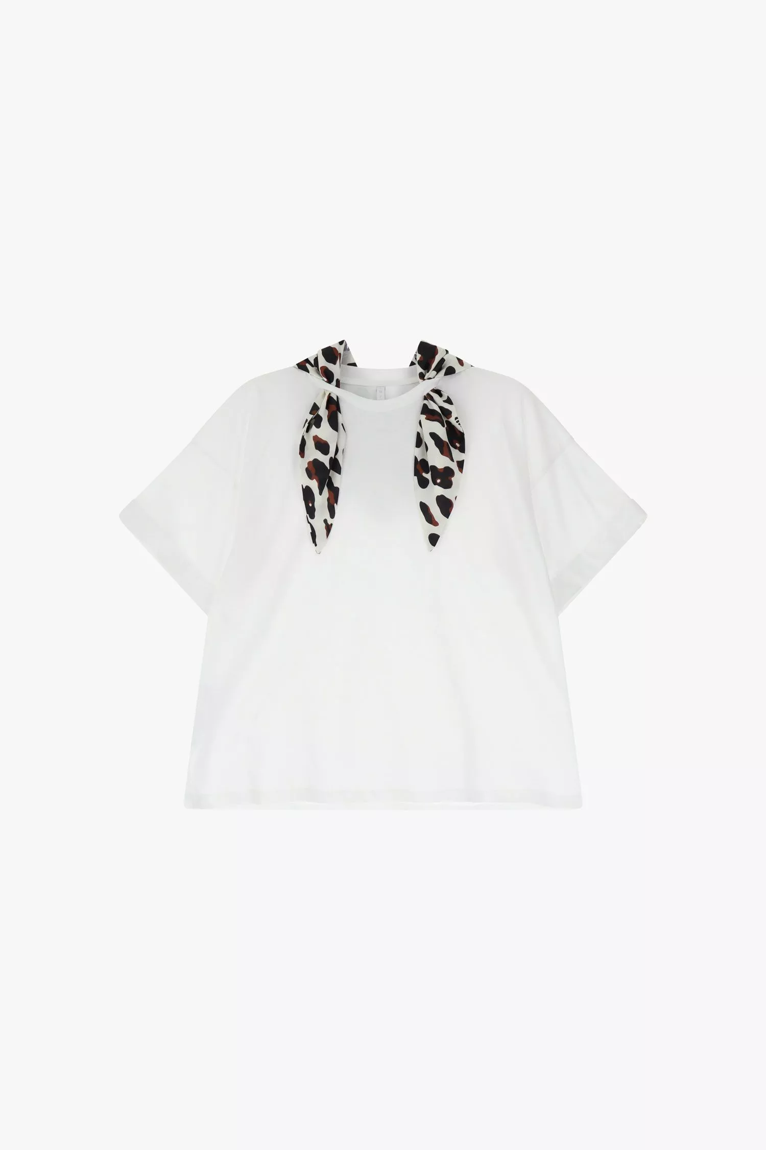 T-shirt manches courtes et foulard