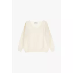 Pull col en v avec détails cœur