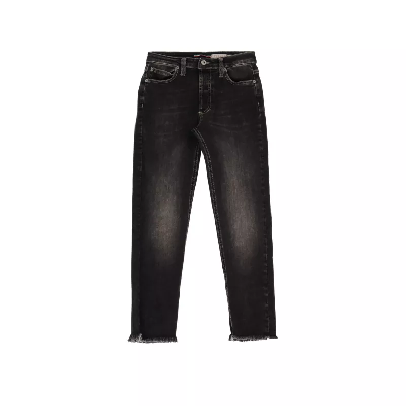 Jean court effet délavé avec franges