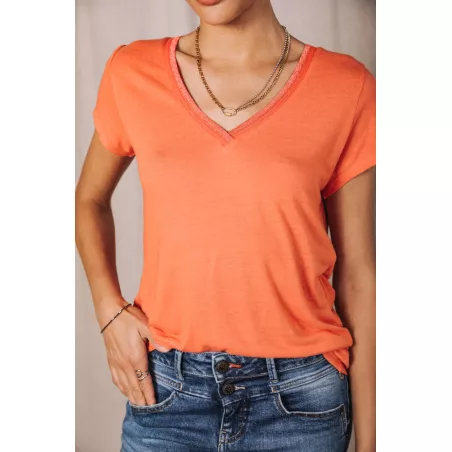 Taile Ribbon T-Shirt Col V