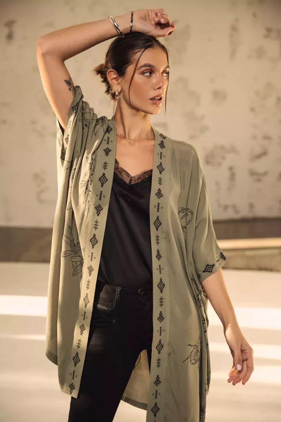 Kanna Sahara Trip Kimono à motifs