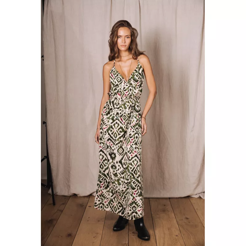 Robe Raelle Radiant