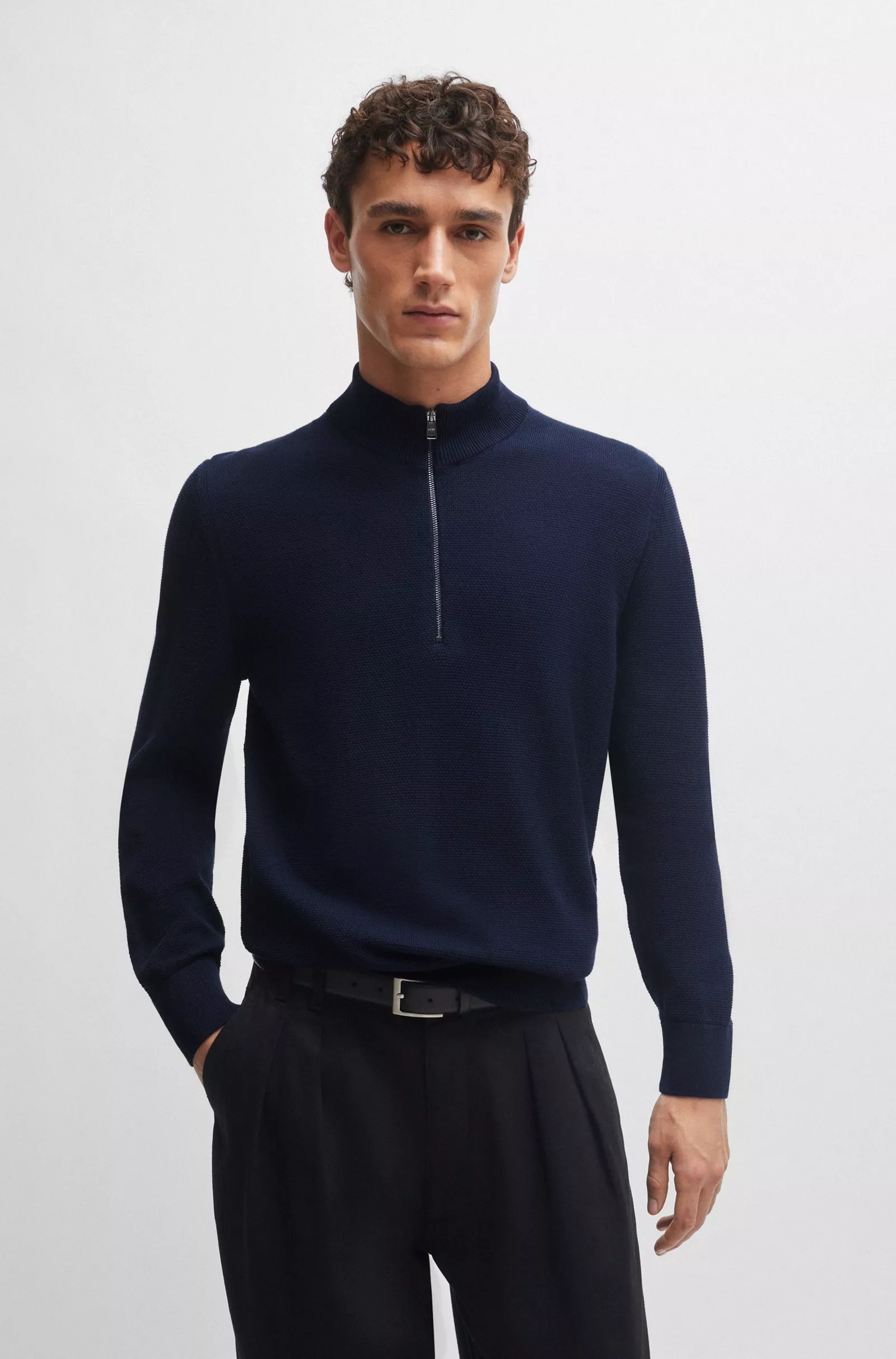 Pull en maille de coton structuré avec fermeture éclair courte
