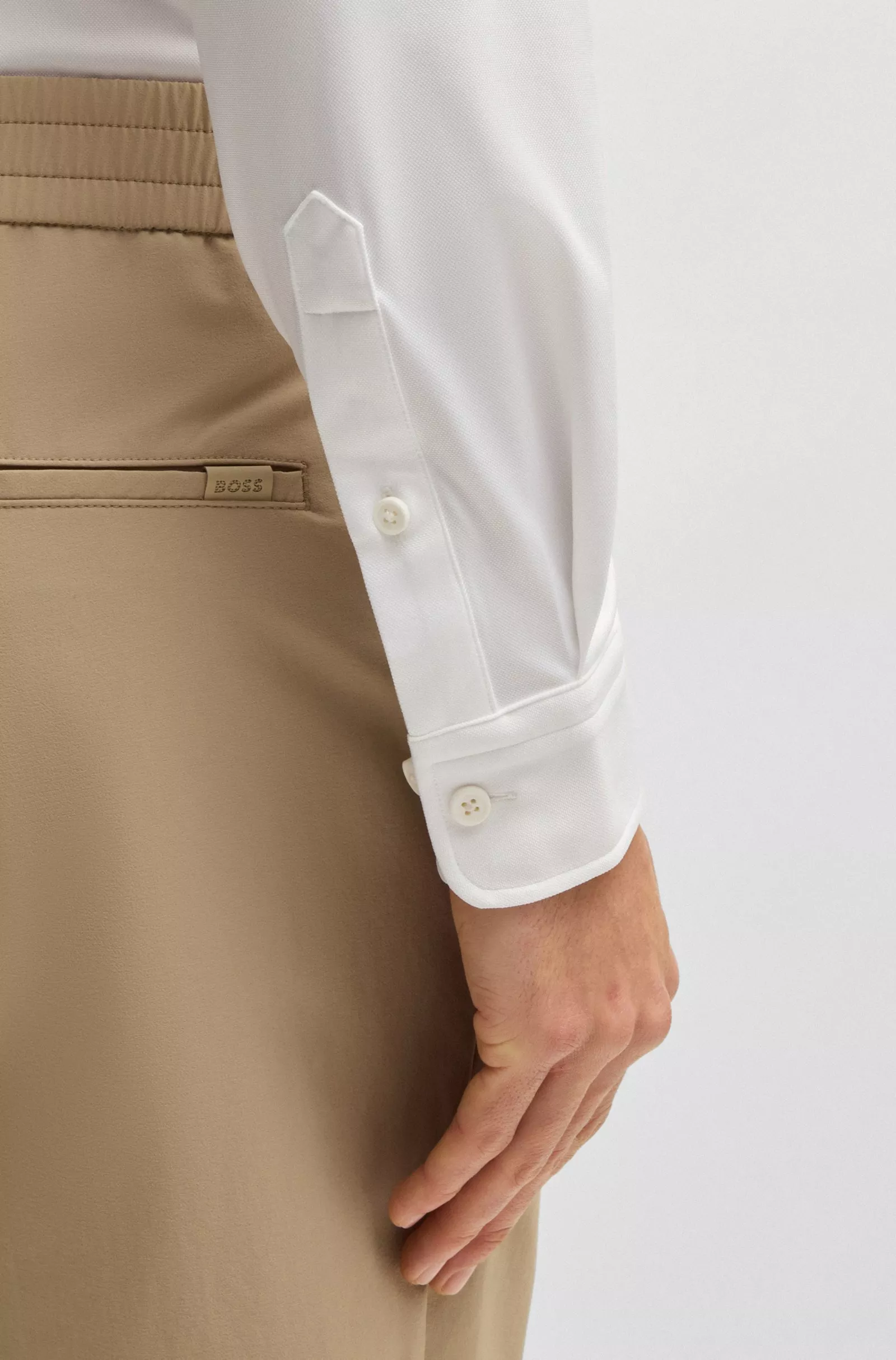Chemise Slim en tissu stretch performant structuré