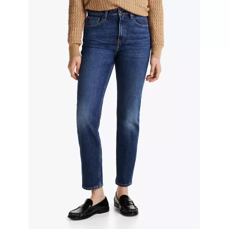 Jean slim longueur cheville...
