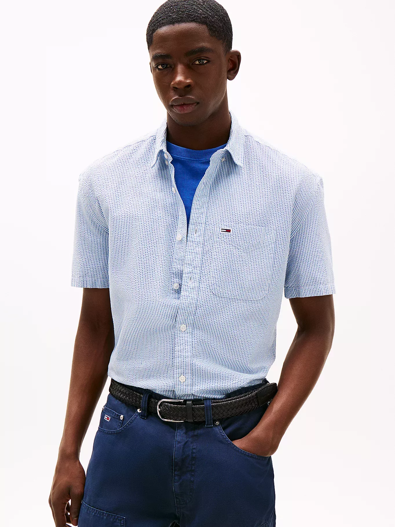 Chemise standard à rayures et manches