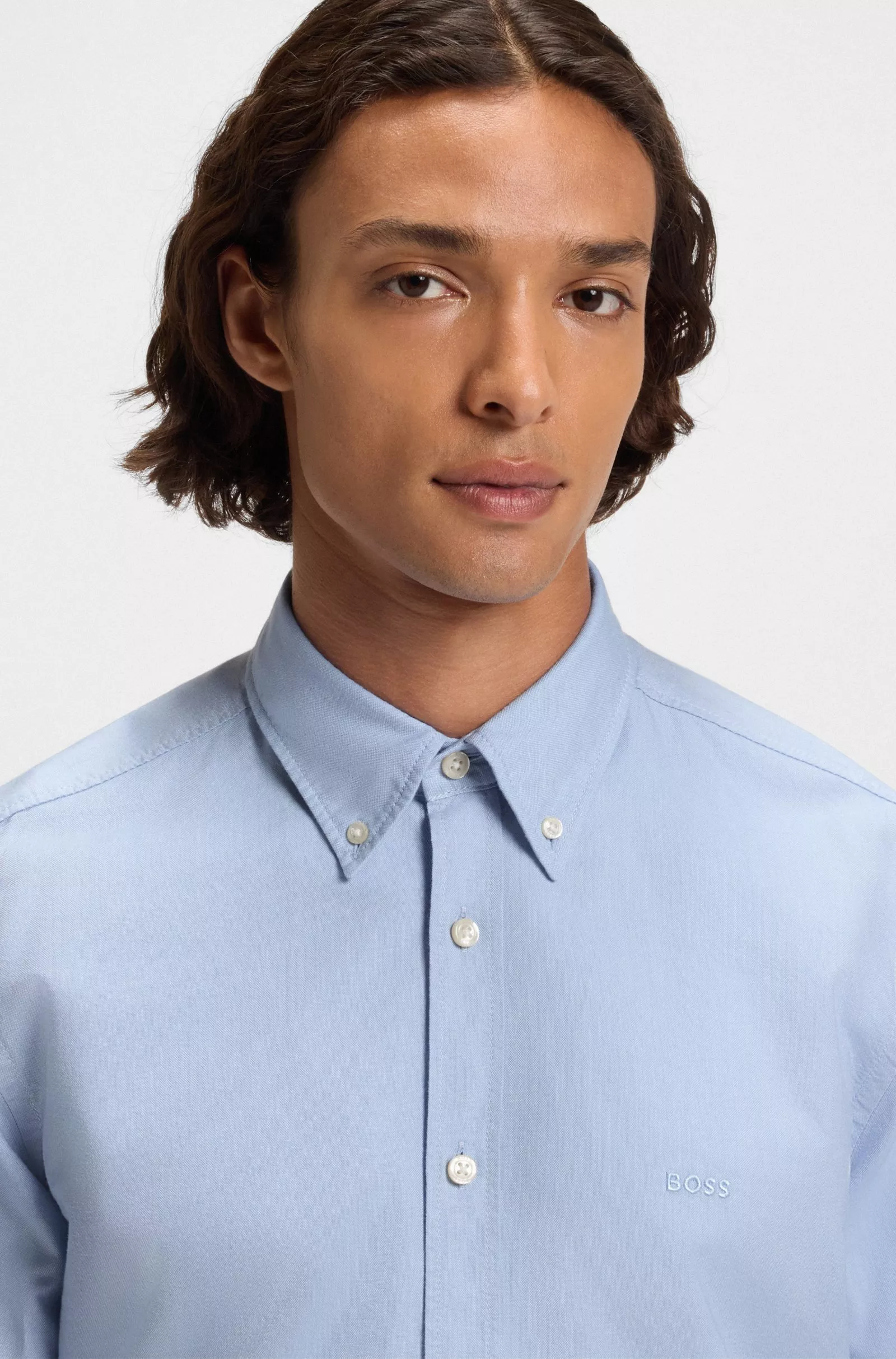 Chemise Regular en coton avec col à pointes boutonnées