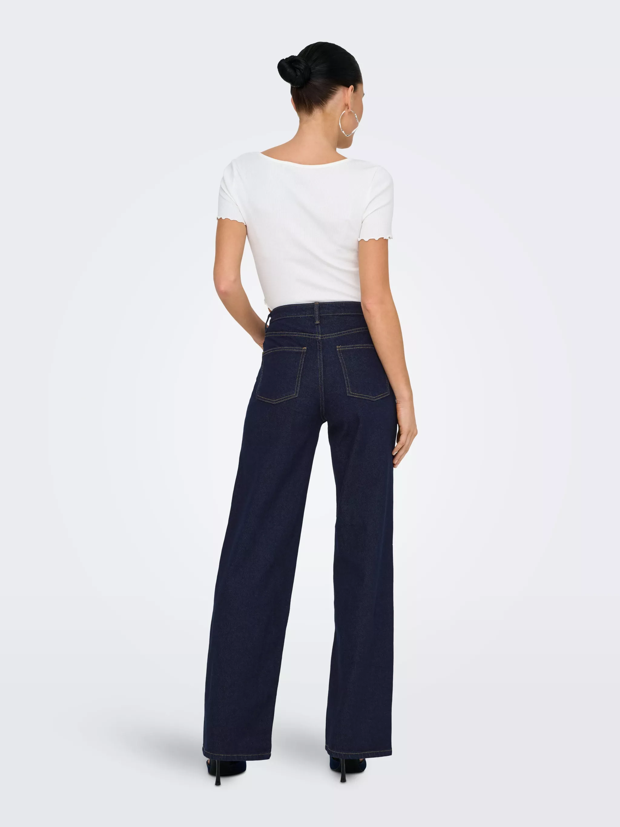 DENIM À LARGE RINCAGE