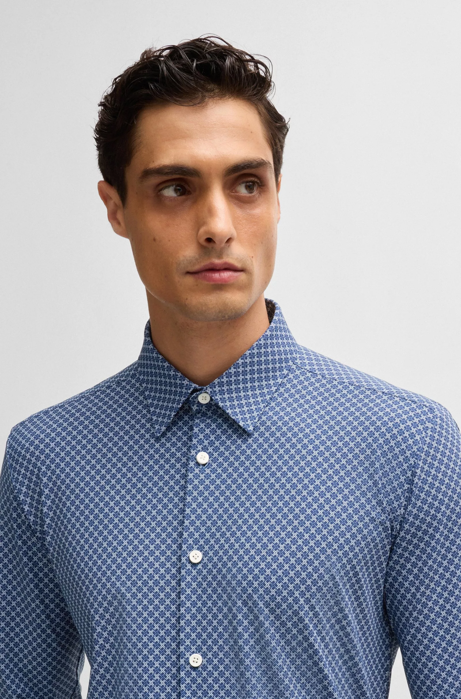 CHEMISE SLIM EN JERSEY STRETCH IMPRIMÉ PERFORMANT