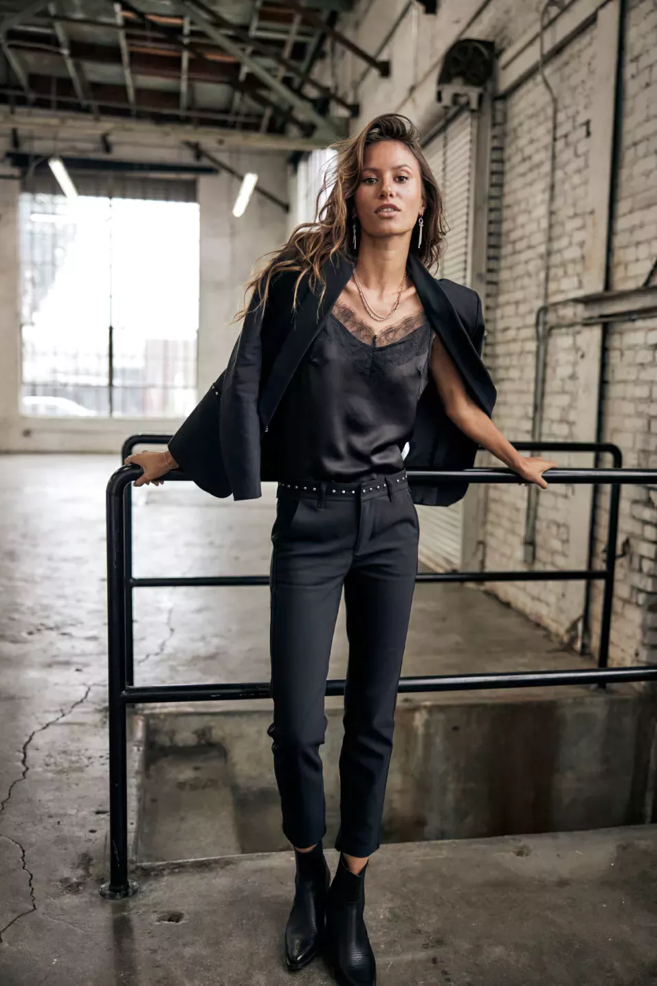 CLAUDIA POLYNEO Pantalon habillé