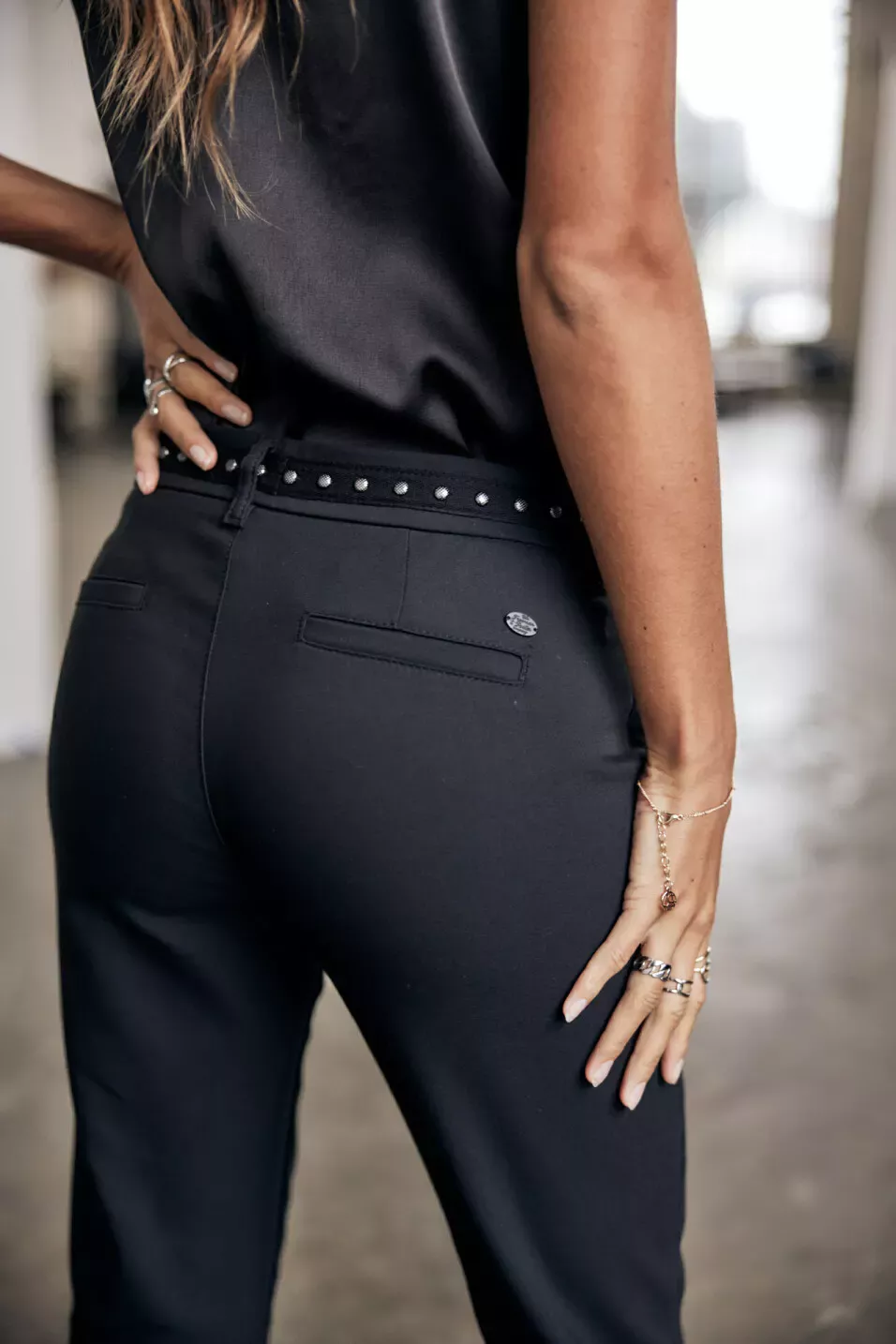 CLAUDIA POLYNEO Pantalon habillé