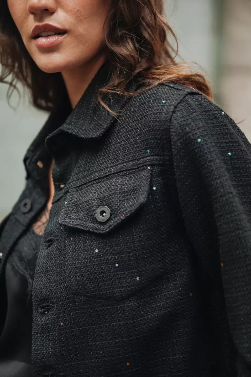 Olena Tweedy Veste denim courte