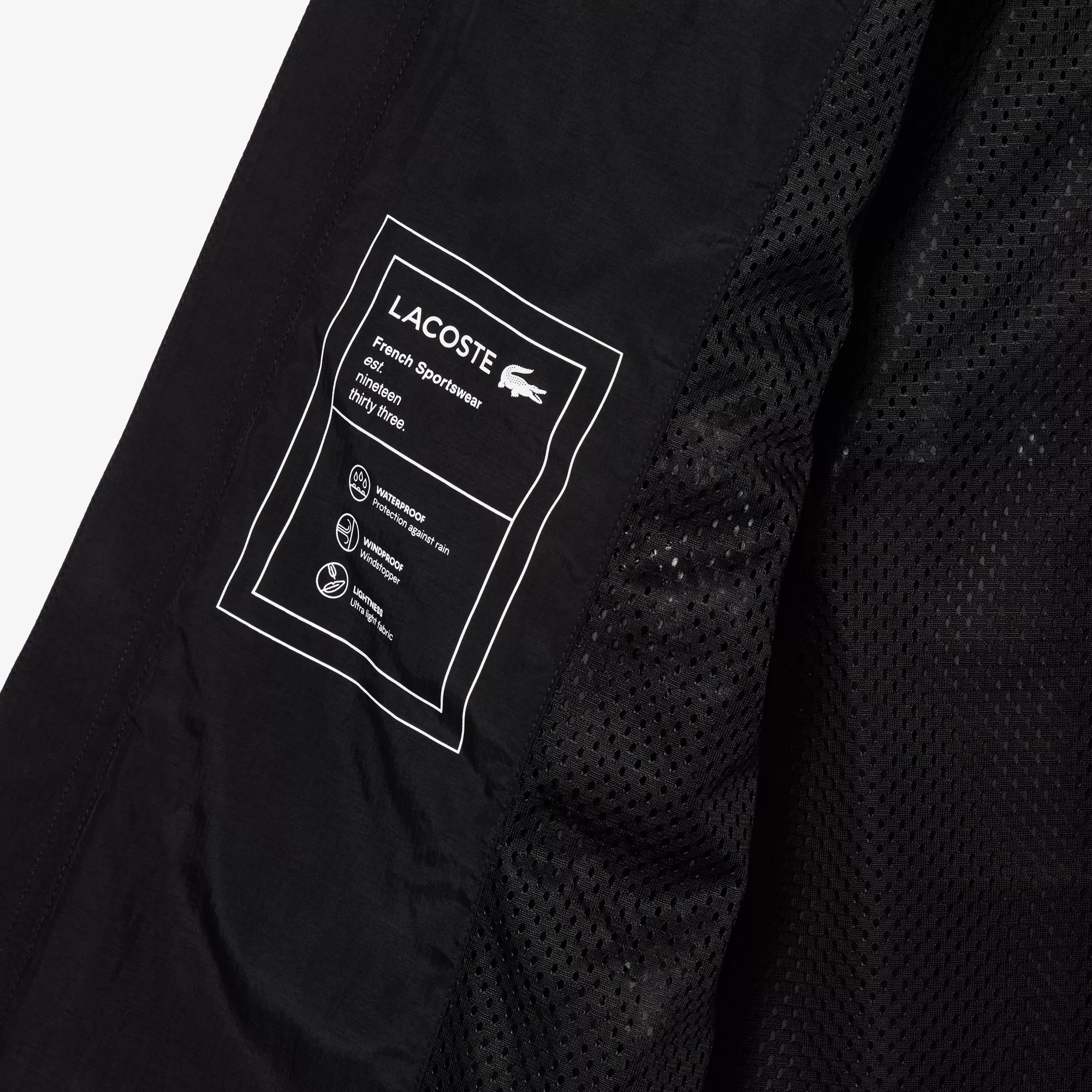 VESTE À CAPUCHE LÉGÈRE ET IMPERMÉABLE