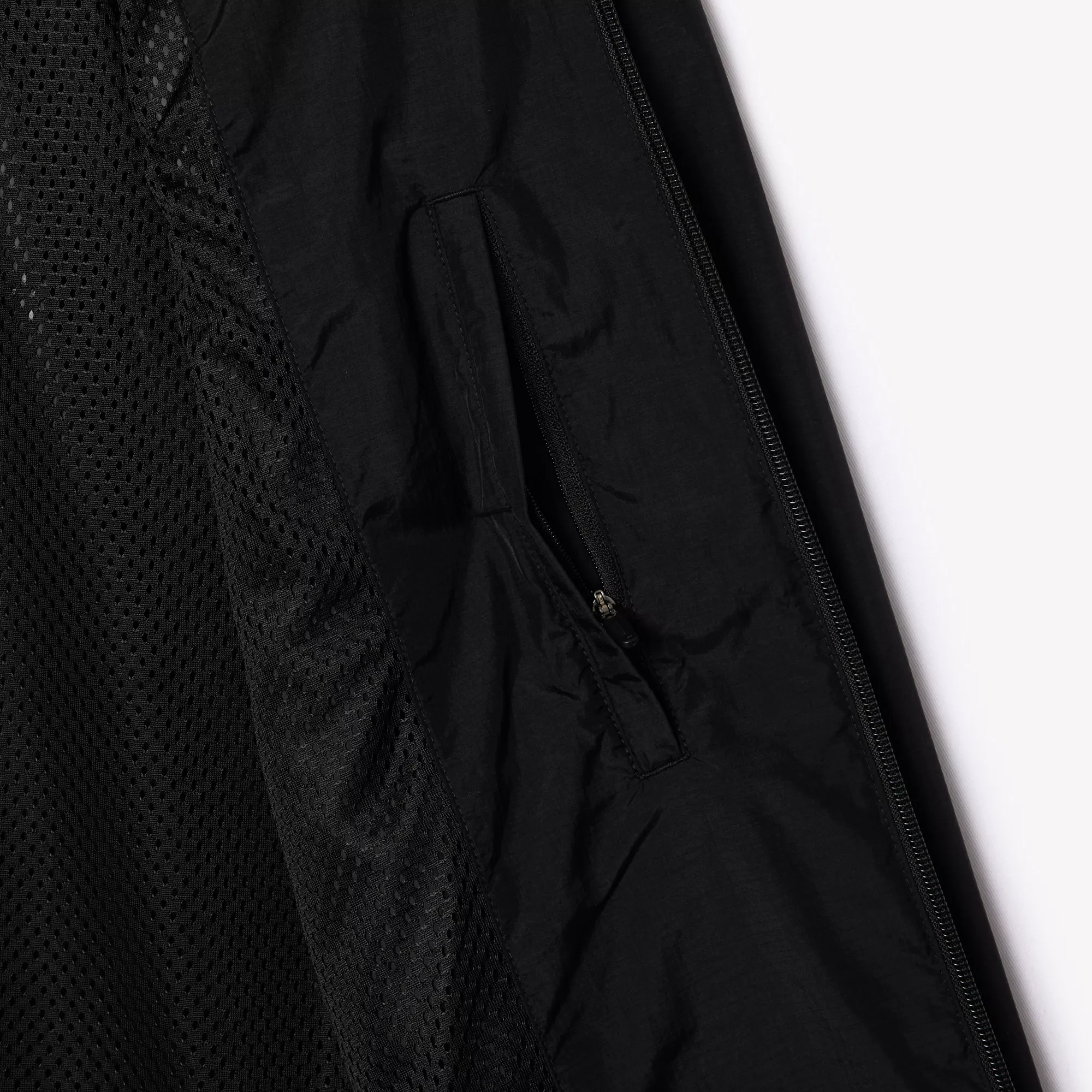VESTE À CAPUCHE LÉGÈRE ET IMPERMÉABLE