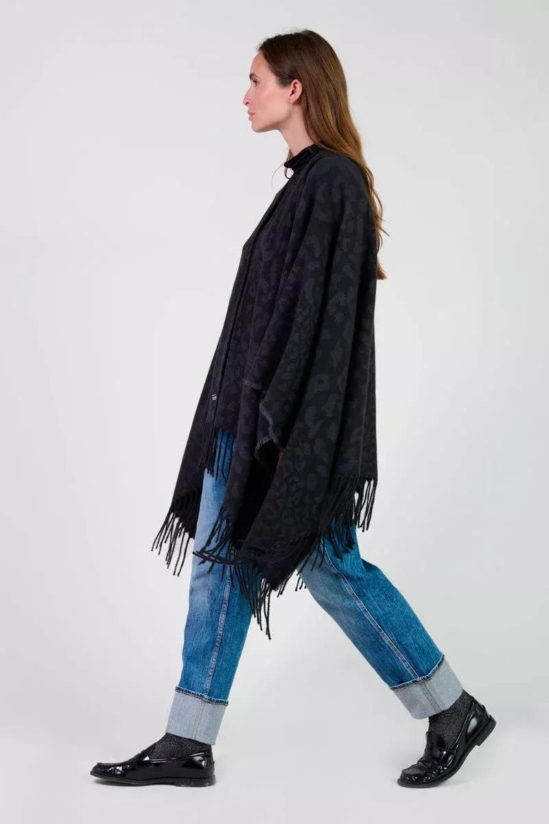 Poncho Carzola