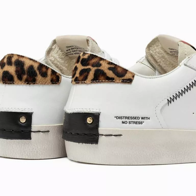 BASKET BLANC SAUVAGE EN DÉTRESSE