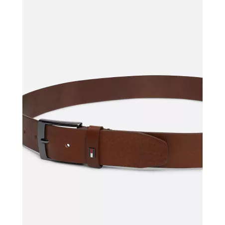 Ceinture en cuir à boucle carrée