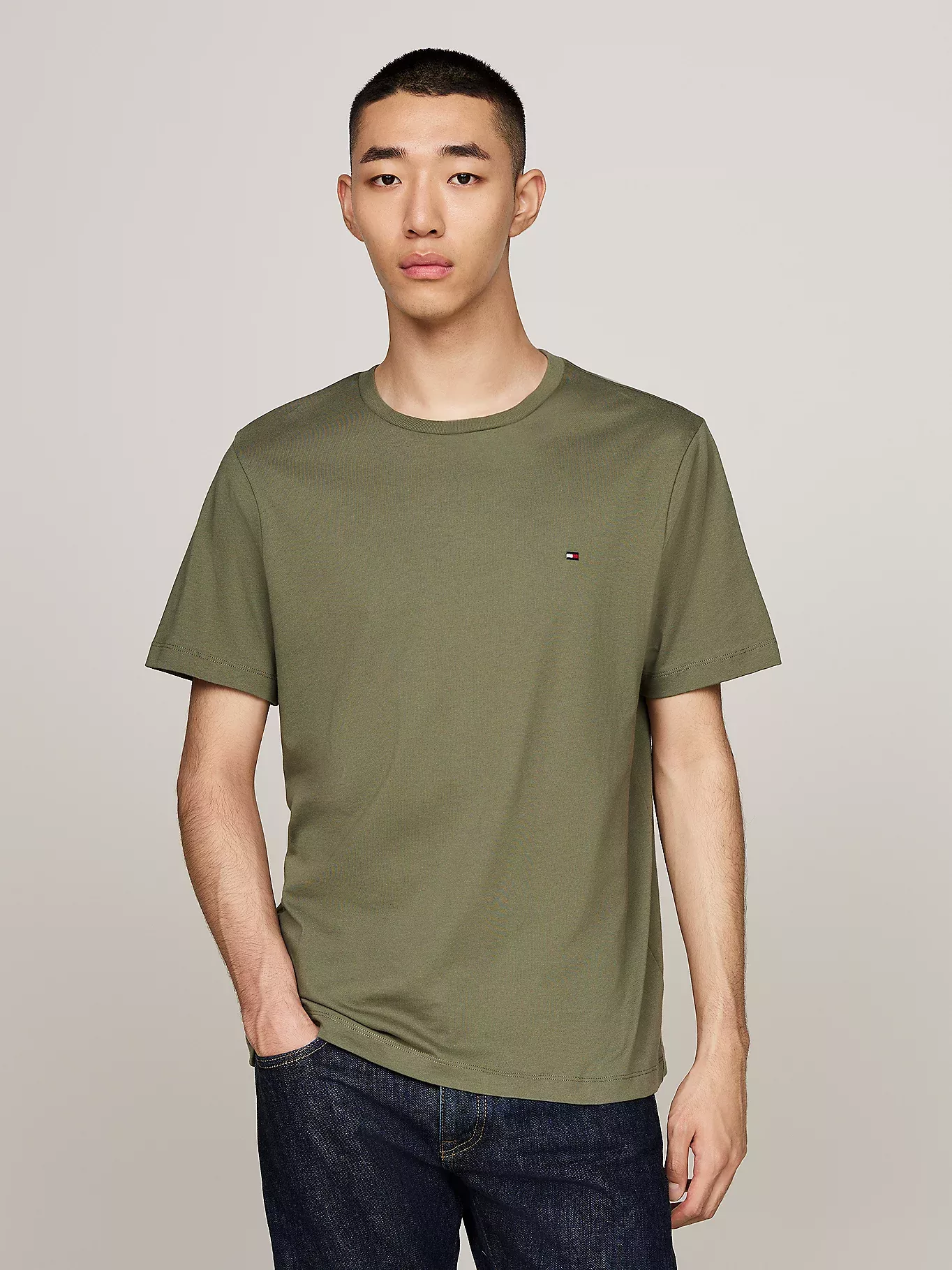 T-shirt à col ras-du-cou et drapeau brodé